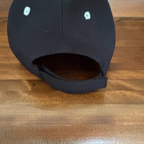 New York Black and Red Hat with Hearts - Picture 4 of 6